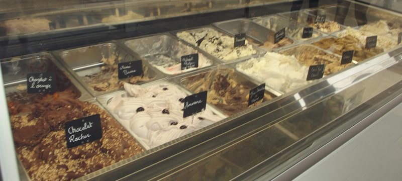 vitrine pour glacier